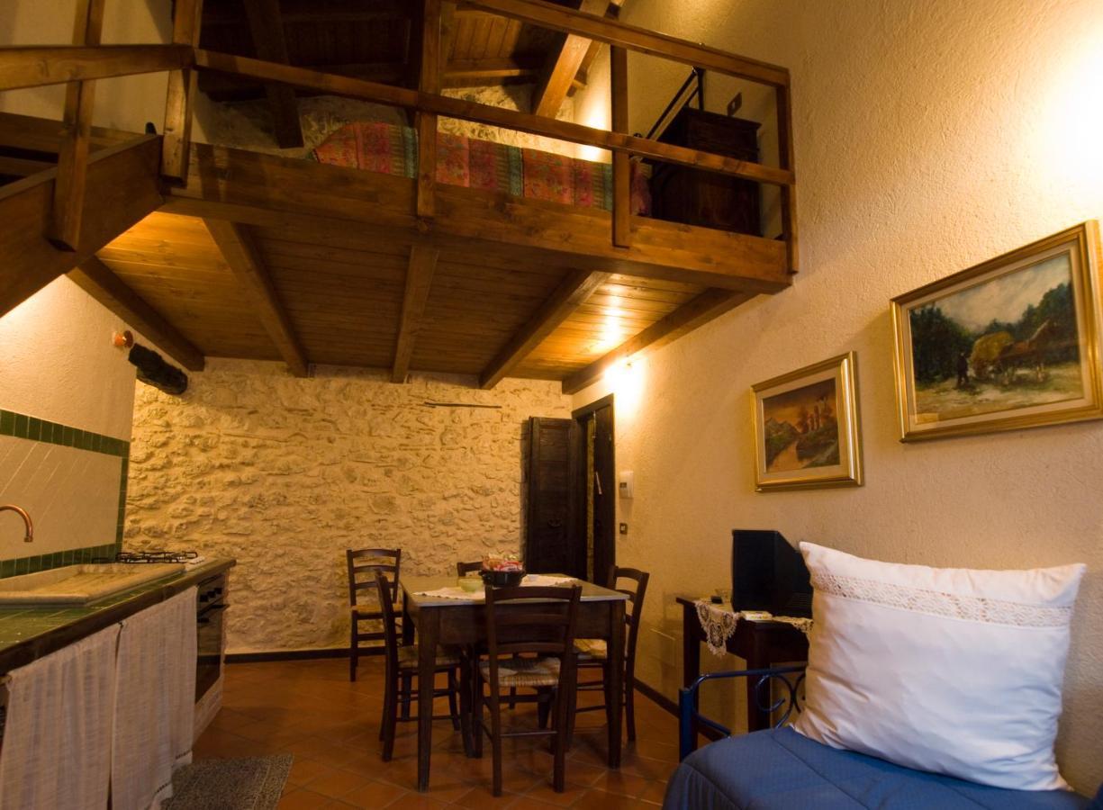 La Casa Su Le Dimore Del Borgo Santo Stefano Di Sessanio Dış mekan fotoğraf