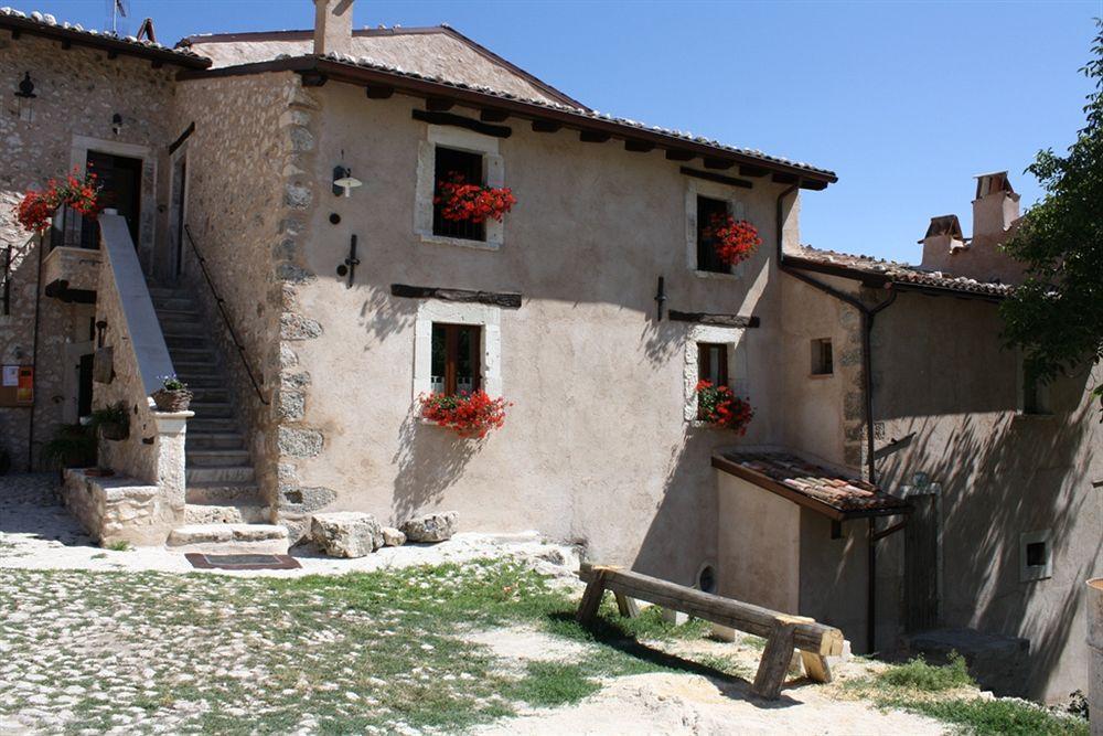 La Casa Su Le Dimore Del Borgo Santo Stefano Di Sessanio Dış mekan fotoğraf