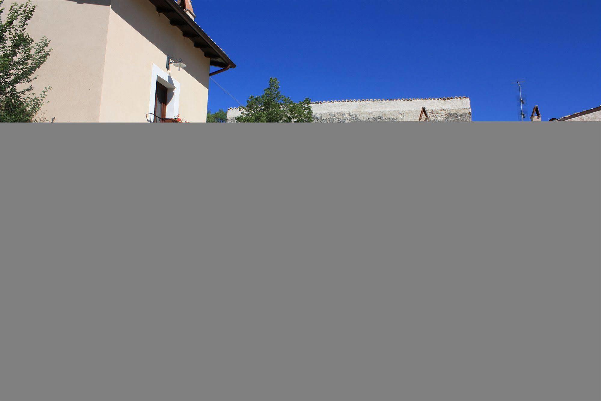 La Casa Su Le Dimore Del Borgo Santo Stefano Di Sessanio Dış mekan fotoğraf