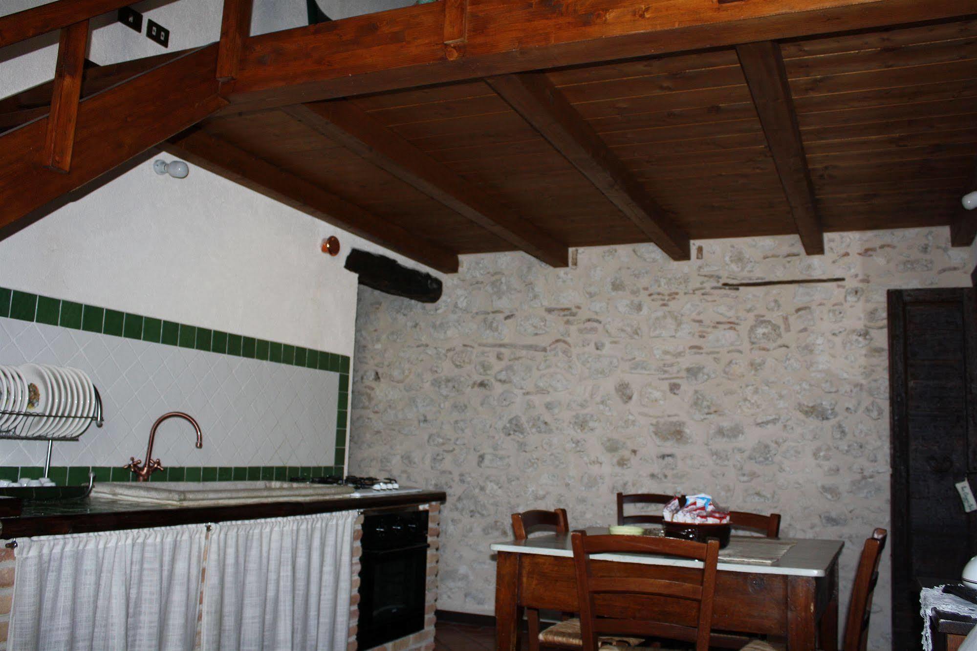 La Casa Su Le Dimore Del Borgo Santo Stefano Di Sessanio Dış mekan fotoğraf