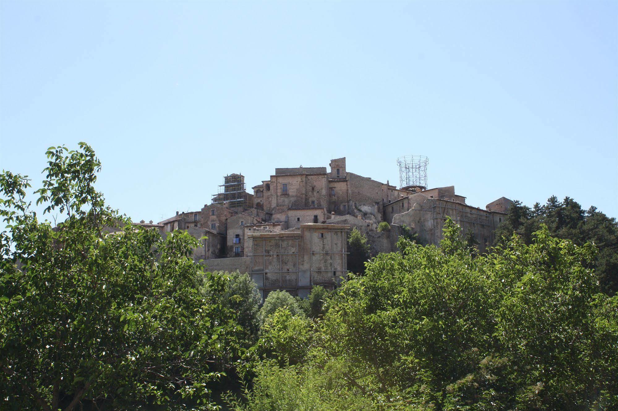 La Casa Su Le Dimore Del Borgo Santo Stefano Di Sessanio Dış mekan fotoğraf